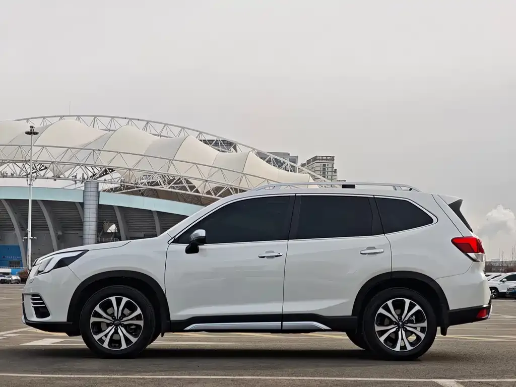 Subaru Forester 2022 из CN, фото 5