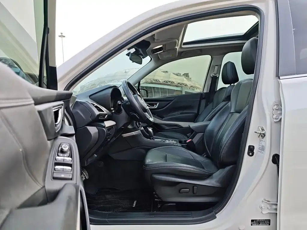 Subaru Forester 2022 из CN, фото 7