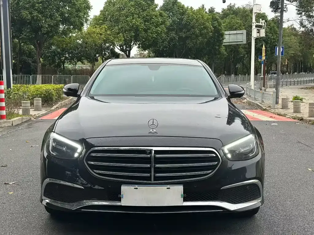 Mercedes-Benz E-Class 2023 из CN, фото 7
