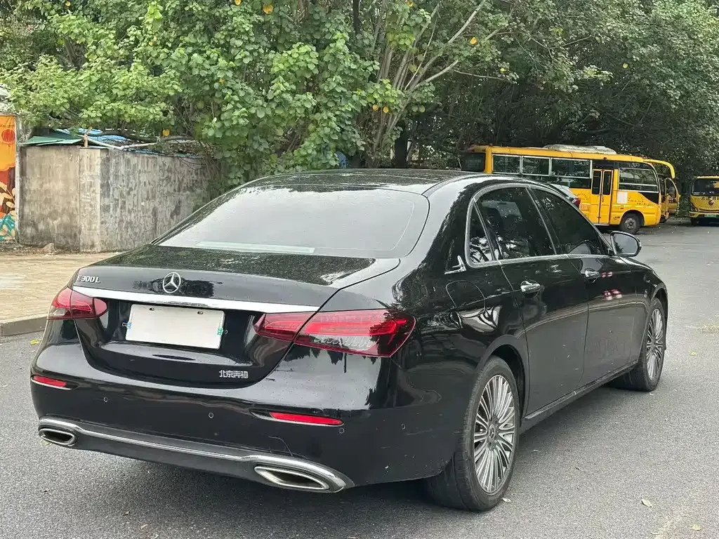 Mercedes-Benz E-Class 2023 из CN, фото 2