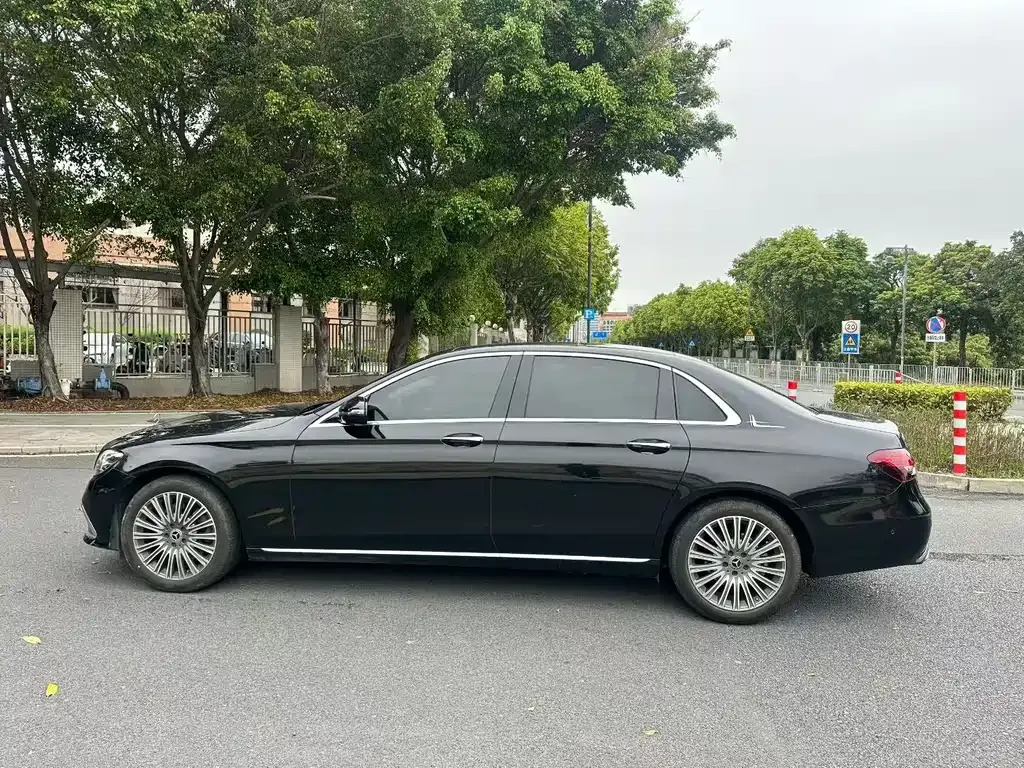 Mercedes-Benz E-Class 2023 из CN, фото 6