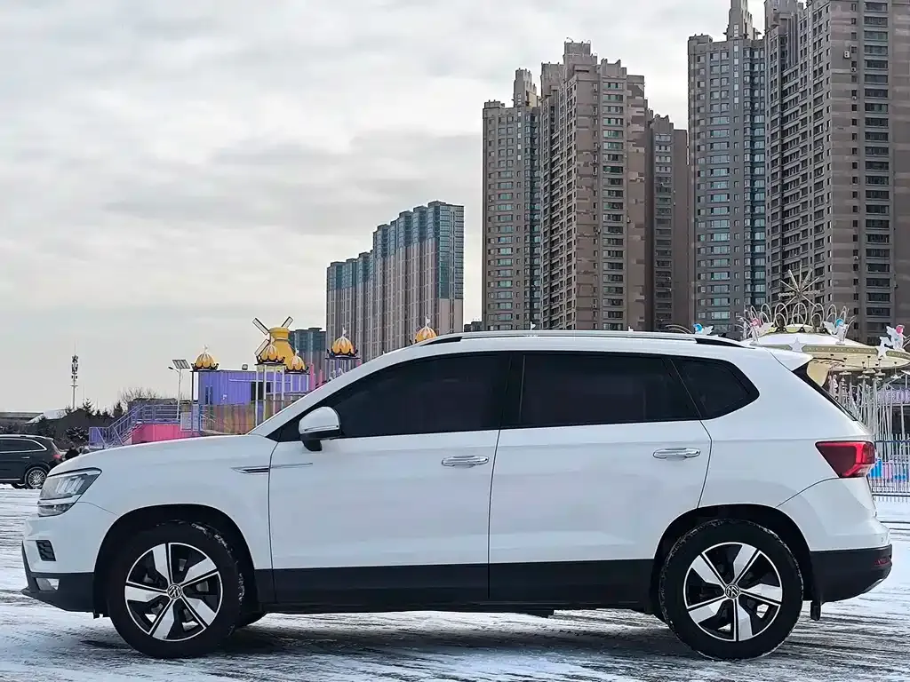 Volkswagen Tharu 2022 из CN, фото 2