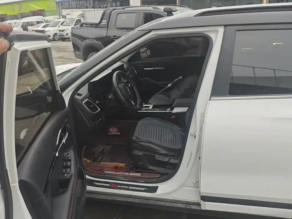 Kia KX3 2022 из CN, фото 3