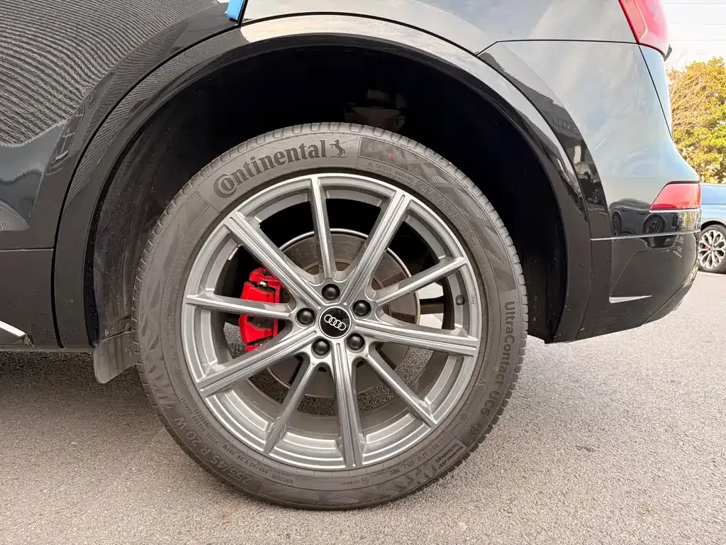 Audi Q5L 2023 из CN, фото 9