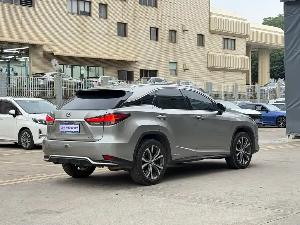 Lexus RX — фото 4