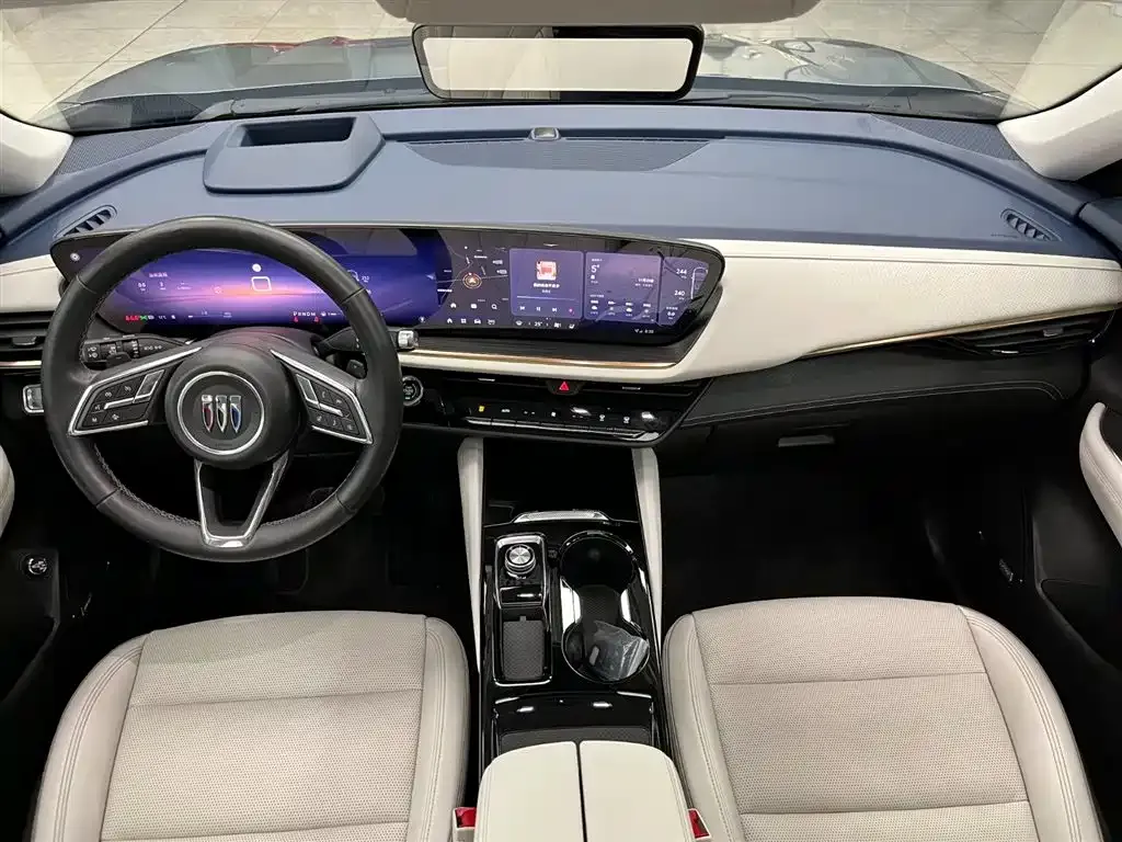 Buick Envision Plus — фото 9