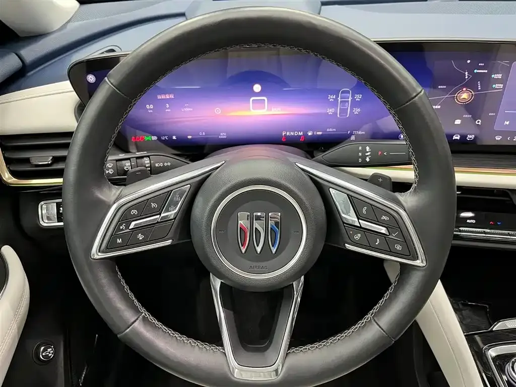 Buick Envision Plus — фото 7