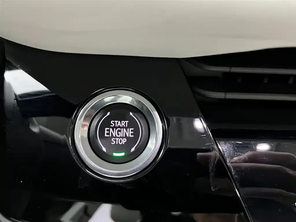 Buick Envision Plus — фото 3