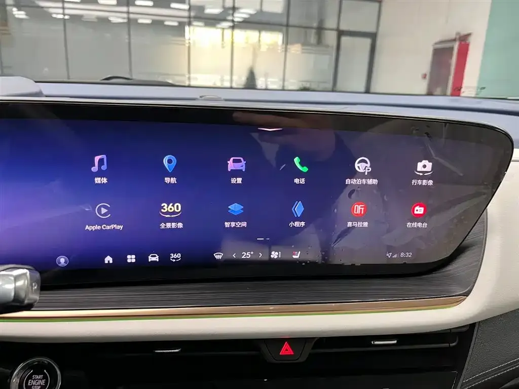 Buick Envision Plus — фото 6