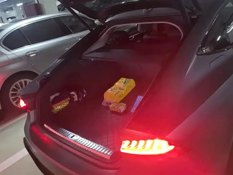 Audi A7 2022 из CN, фото 7