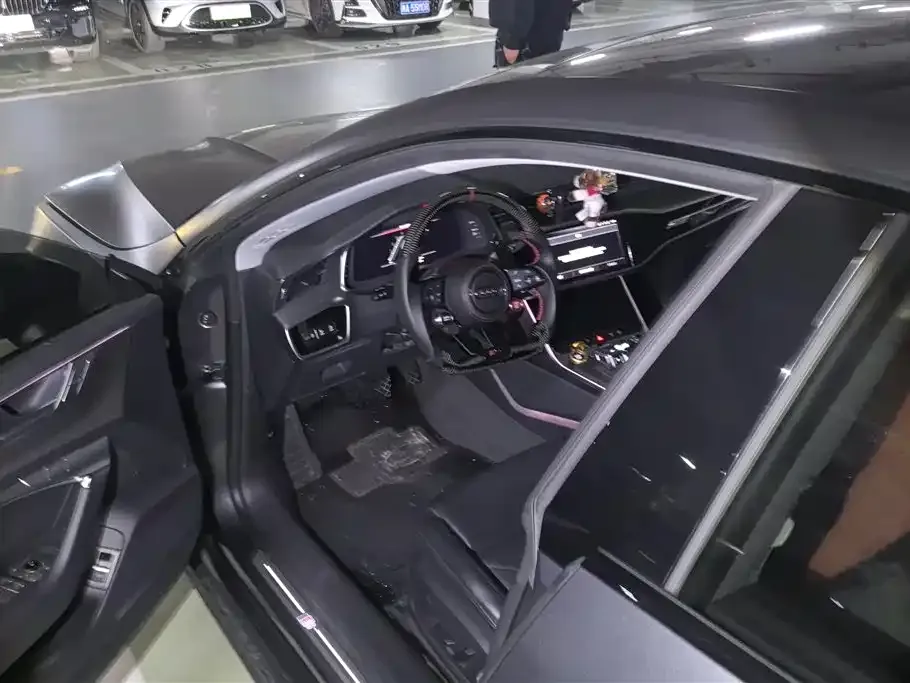 Audi A7 2022 из CN, фото 4