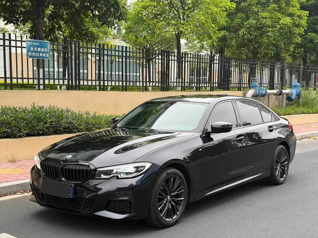 BMW 3 Series — фото 1