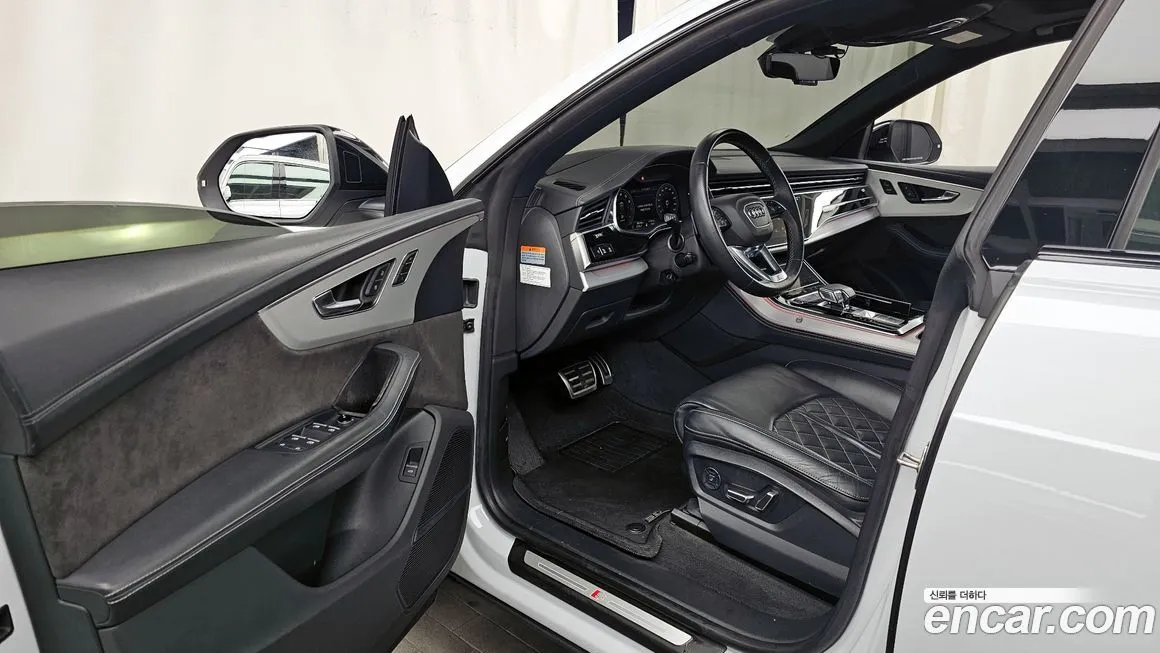 Audi Q8 2021 из KR, фото 7