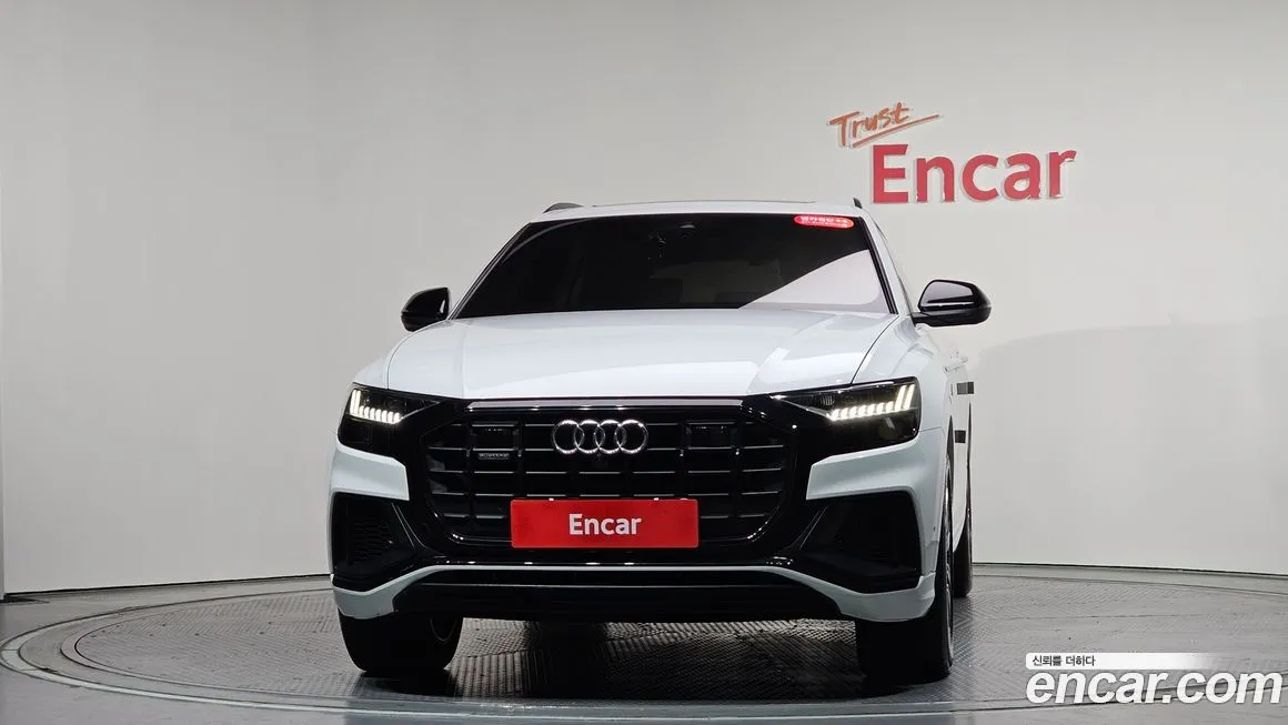 Audi Q8 2021 из KR, фото 2