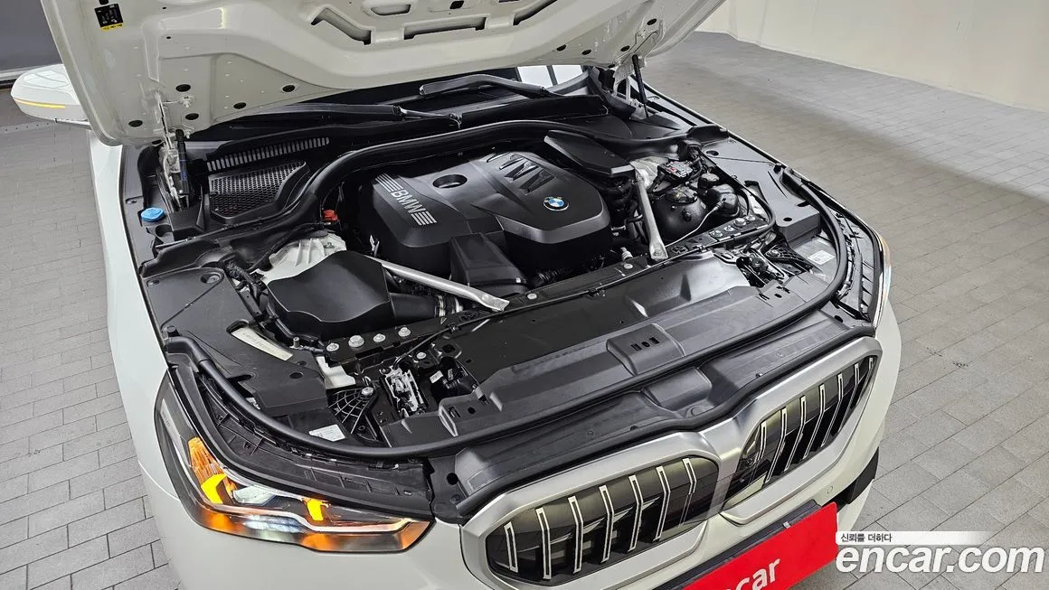 BMW 5-Series 2024 из KR, фото 5