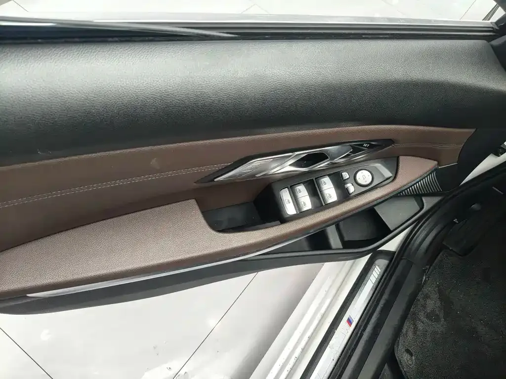 BMW 3 Series 2022 из CN, фото 5