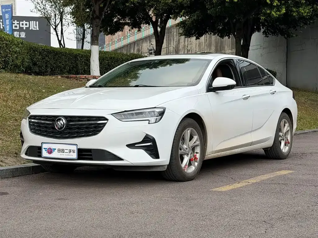 Buick Regal — фото 1