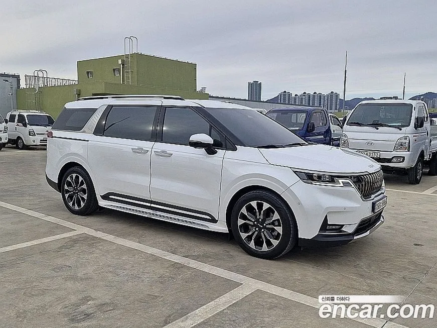 Kia Carnival 2023 из KR, фото 2
