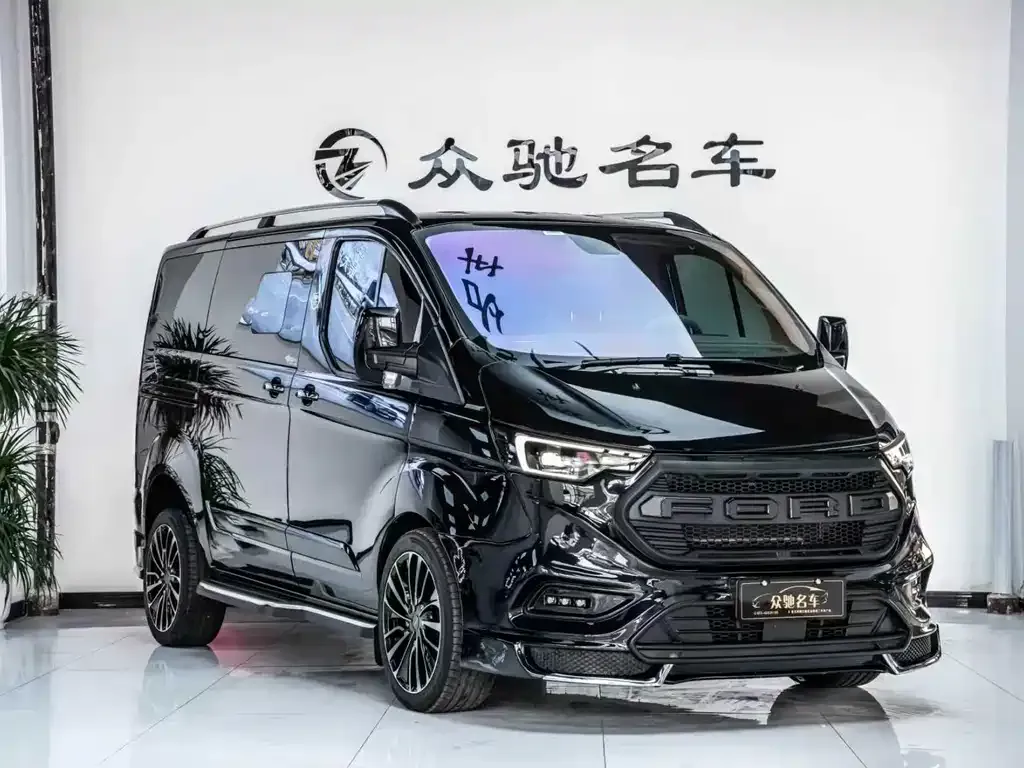 Ford Tourneo — фото 8
