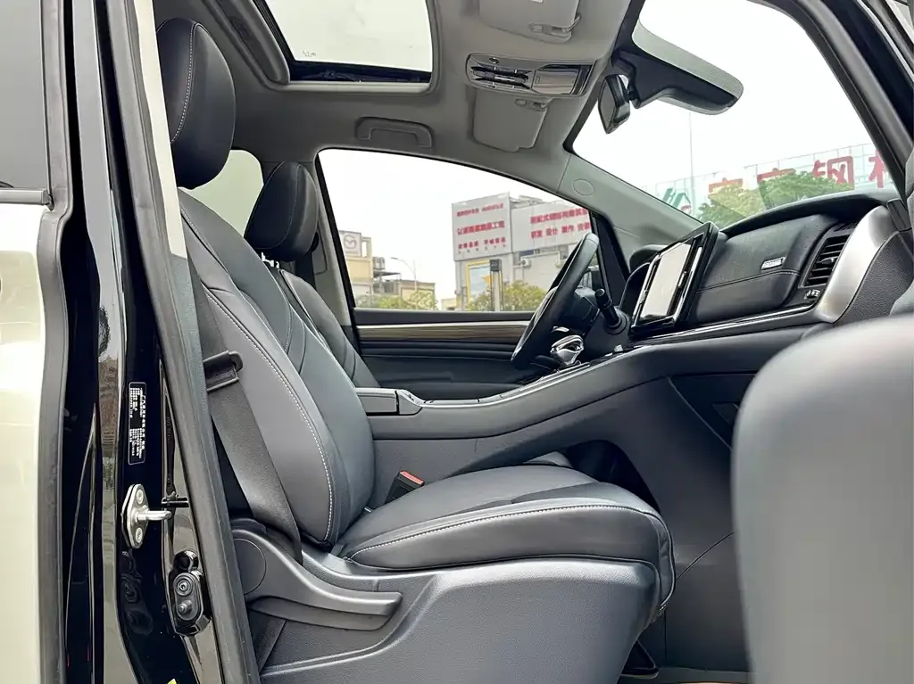 GAC Motor Trumpchi M8 — фото 9