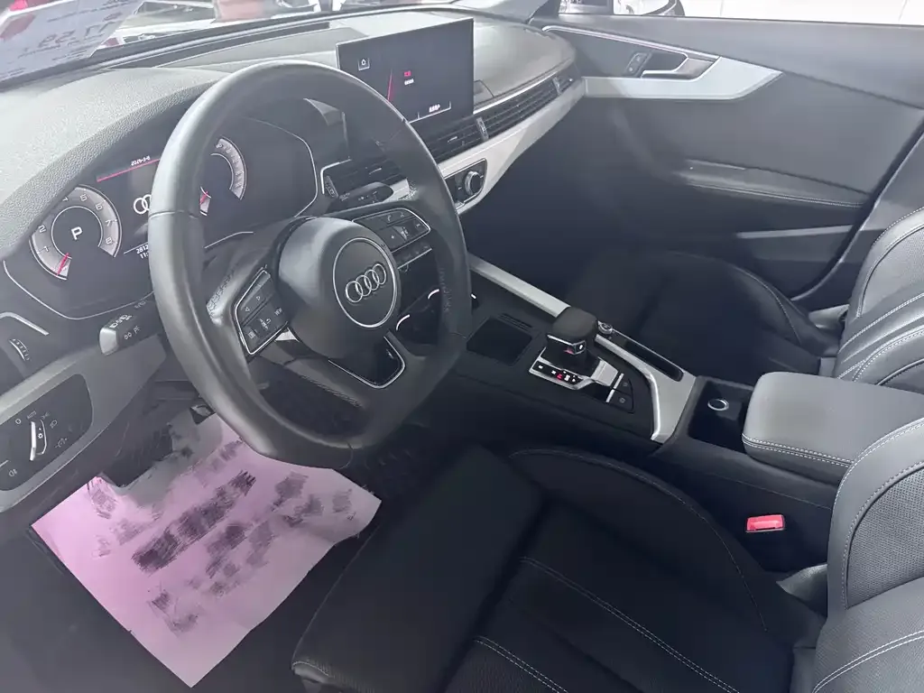 Audi A4L 2022 из CN, фото 6