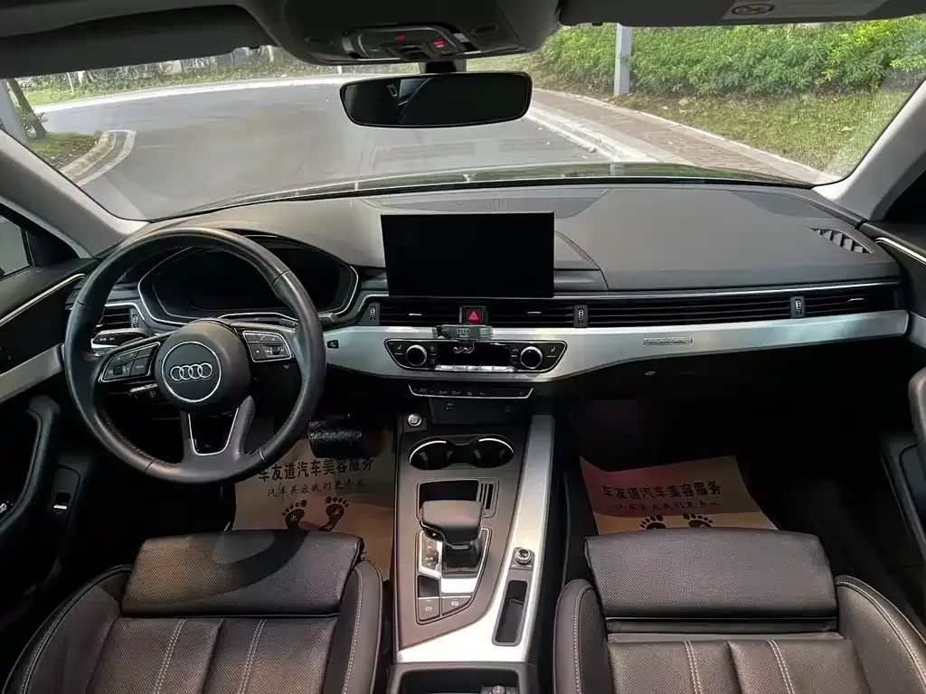 Audi A4L 2021 из CN, фото 5