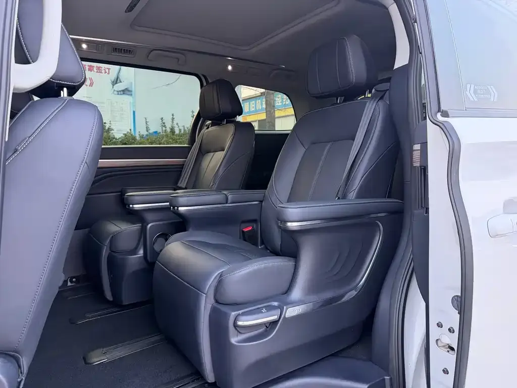 GAC Motor Trumpchi M8 2022 из CN, фото 2
