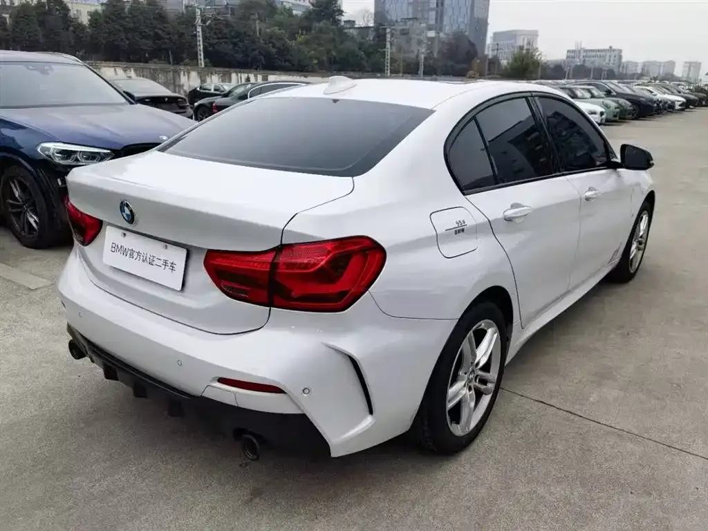 BMW 1 Series 2022 из CN, фото 8