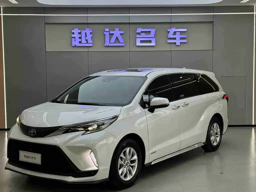 Toyota Granvia 2024 из CN, фото 1