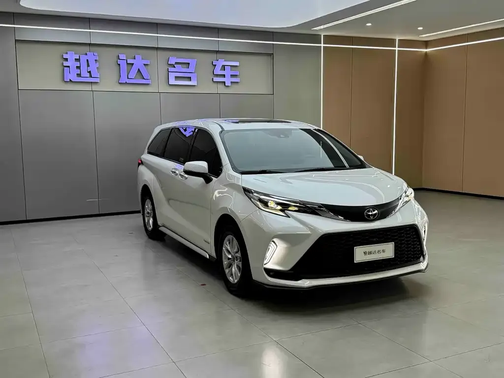Toyota Granvia 2024 из CN, фото 4