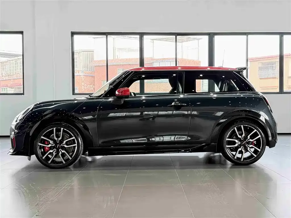 MINI JCW (John Cooper Works) 2025 из CN, фото 3