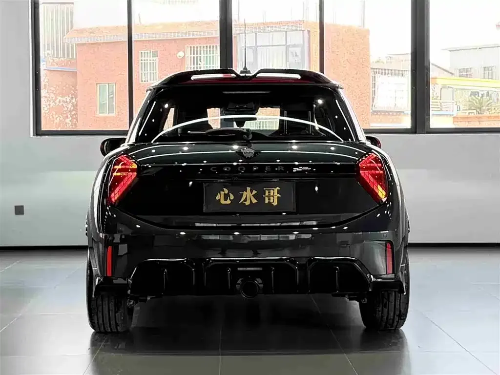 MINI JCW (John Cooper Works) 2025 из CN, фото 5