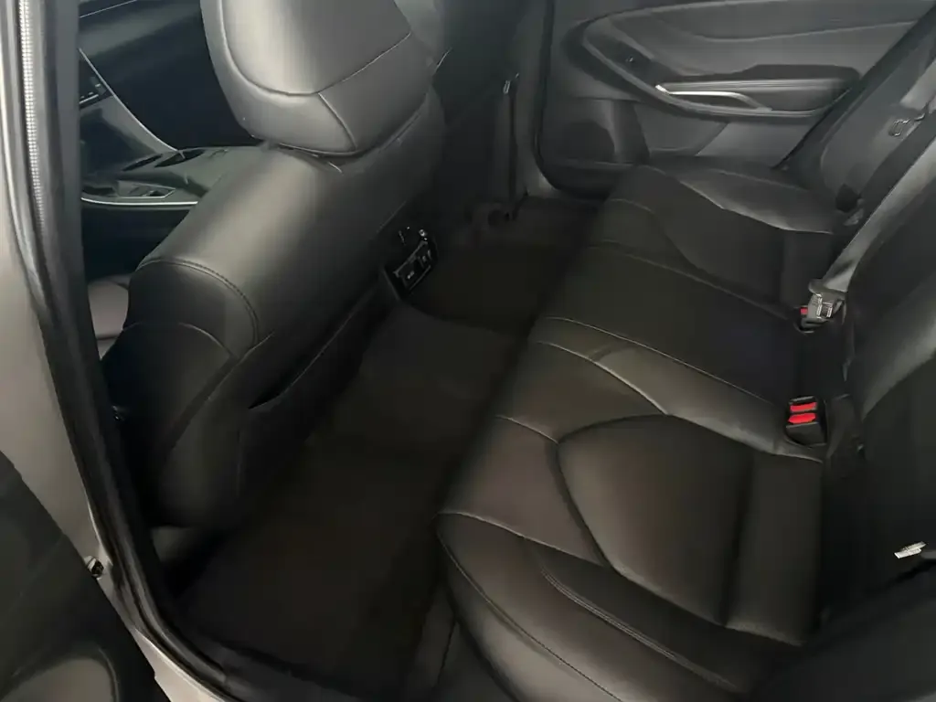 Toyota Avalon 2022 из CN, фото 2