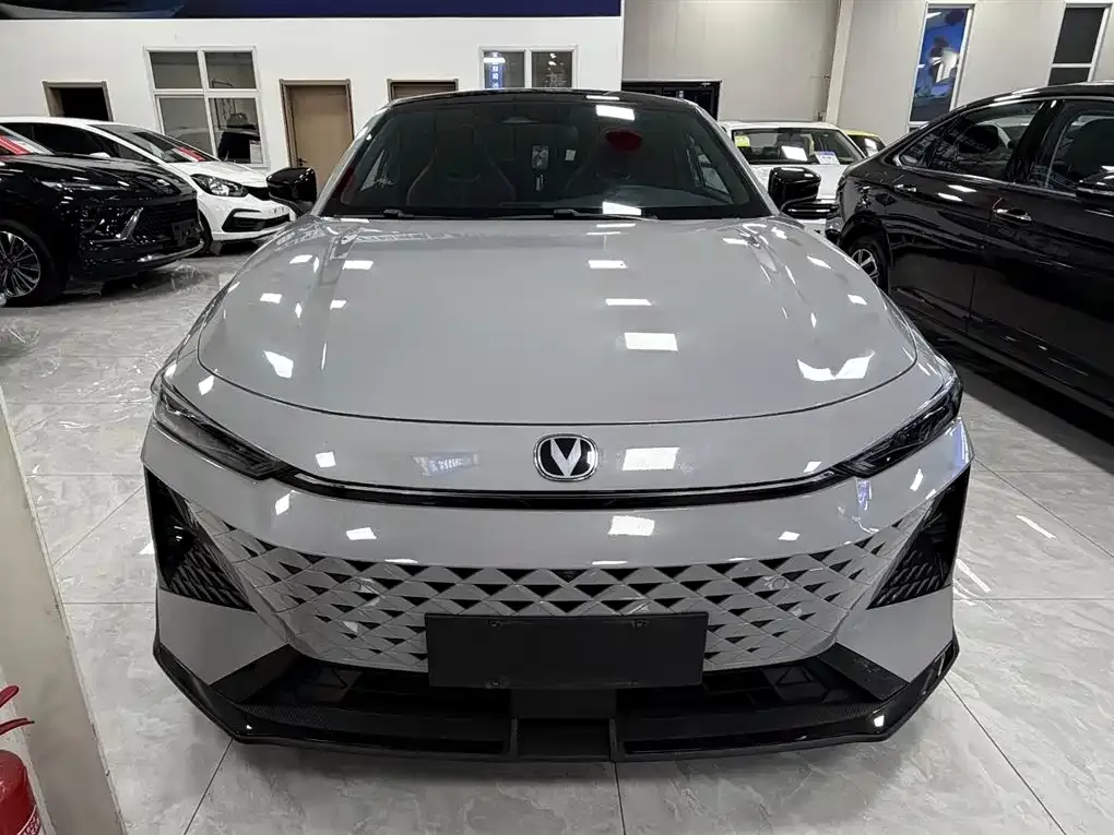 Changan UNI-V 2024 из CN, фото 4