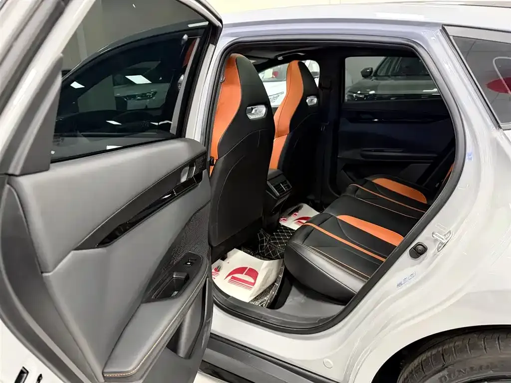 Changan UNI-V 2024 из CN, фото 8