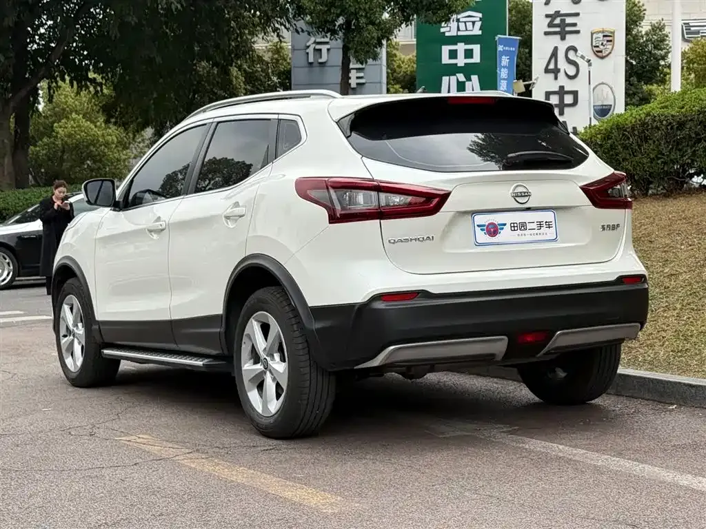 Nissan Qashqai — фото 6