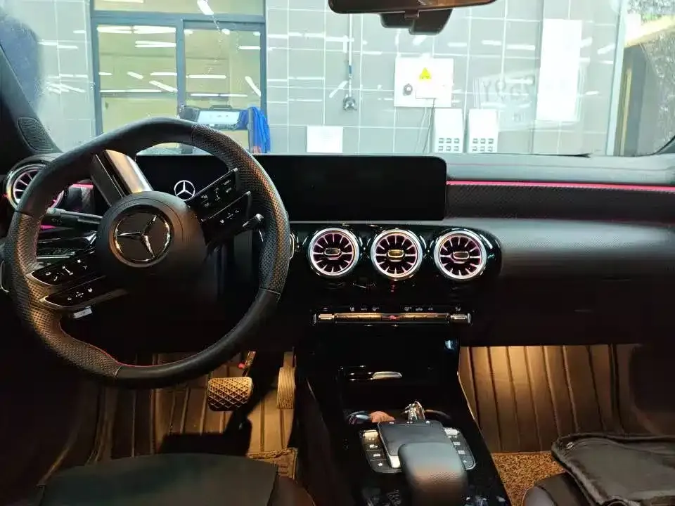 Mercedes-Benz A-Class 2023 из CN, фото 7