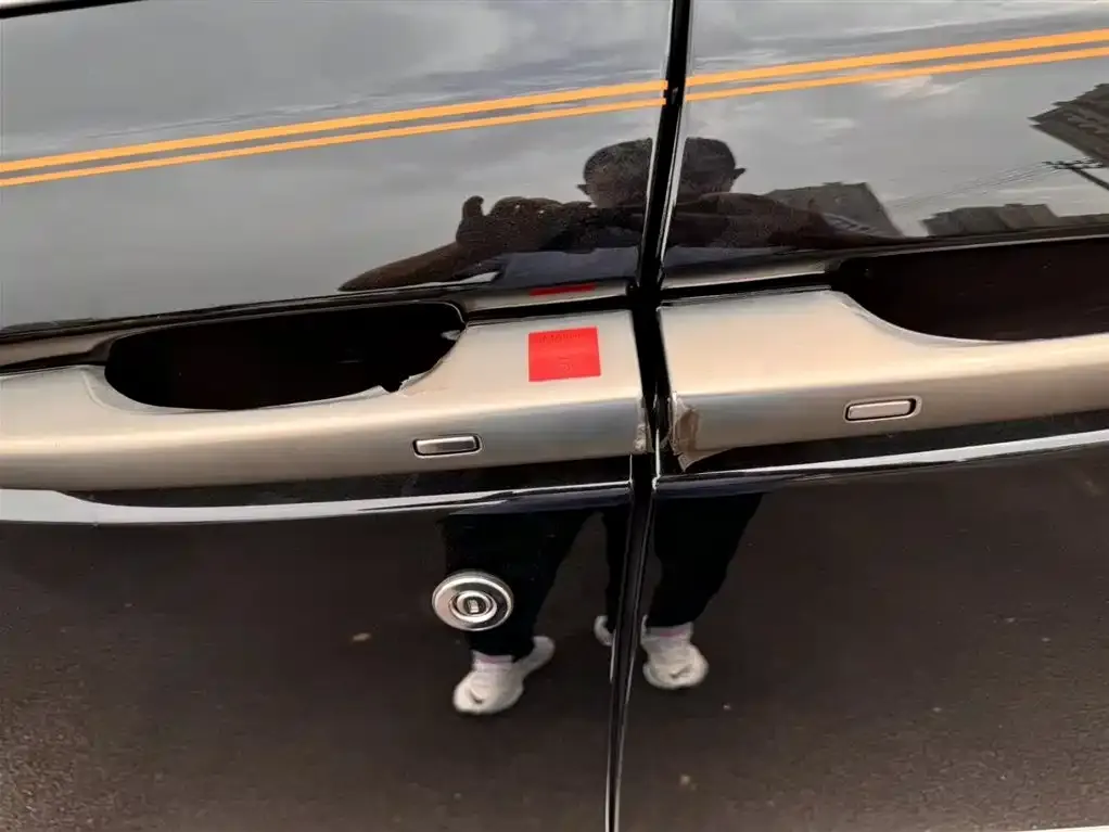 Rolls-Royce Cullinan 2023 из CN, фото 2