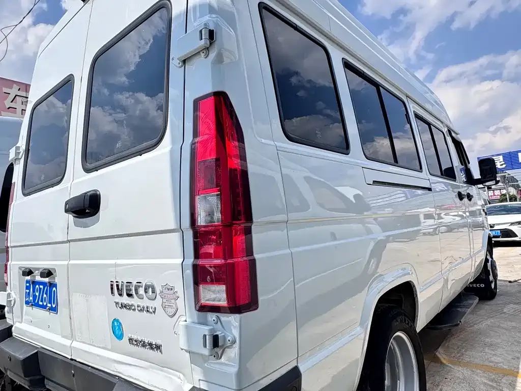 IVECO Daily 2023 из CN, фото 2
