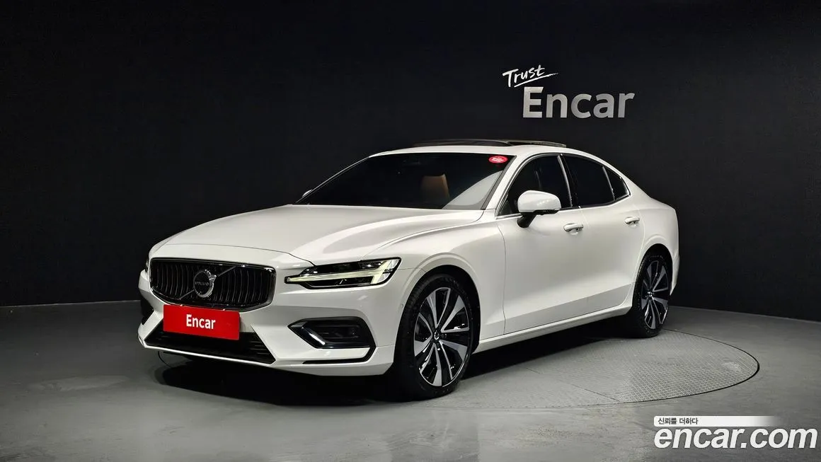 Volvo S60 2024 из KR, фото 1