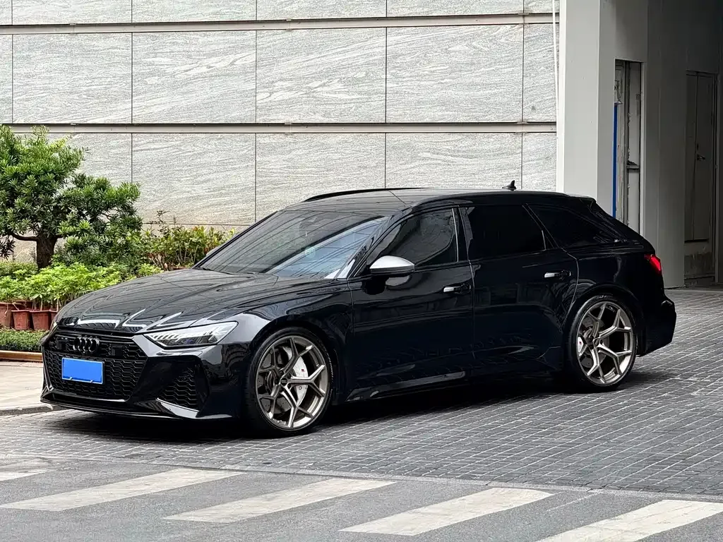 Audi RS 6 2024 из CN, фото 1