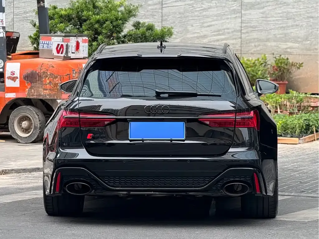 Audi RS 6 2024 из CN, фото 8