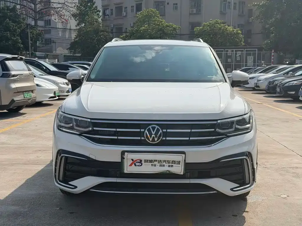 Volkswagen Tiguan L New Energy — фото 9