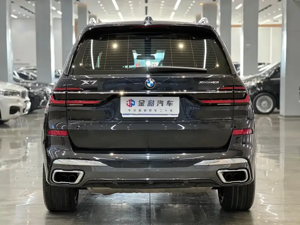 BMW X7 — фото 4