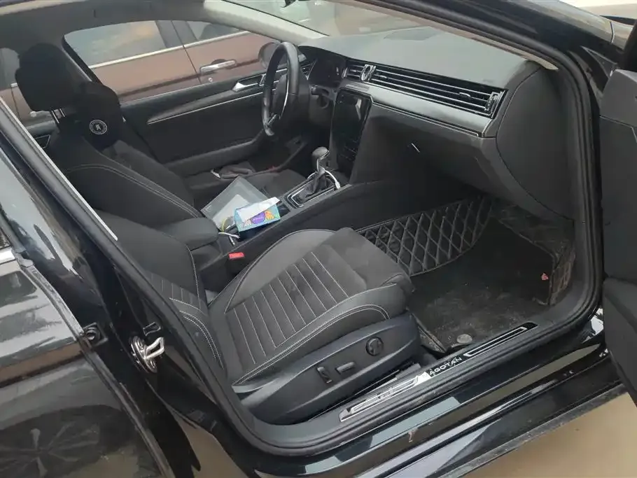 Volkswagen Magotan 2022 из CN, фото 8