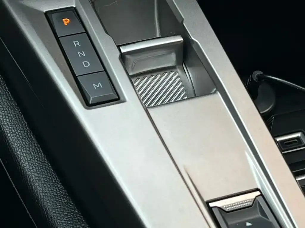 Peugeot 408X 2024 из CN, фото 3
