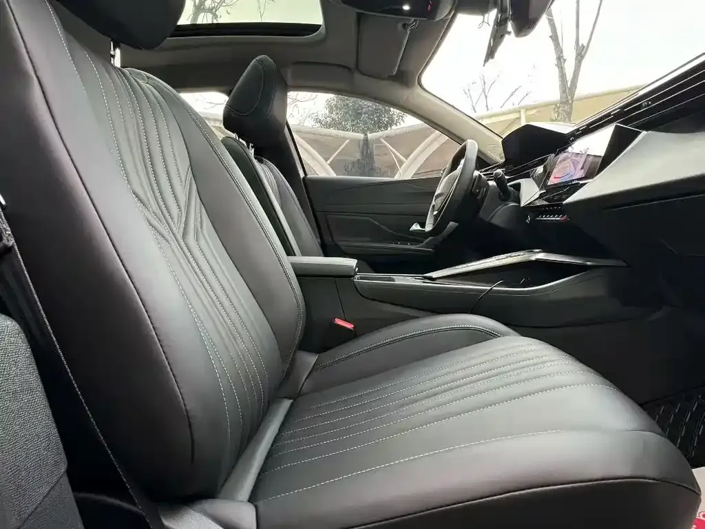 Peugeot 408X 2024 из CN, фото 6