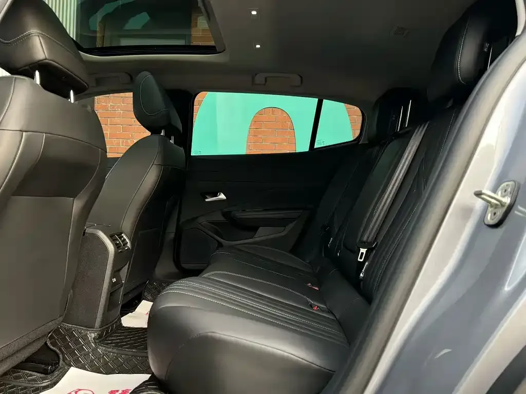 Peugeot 408X 2024 из CN, фото 4