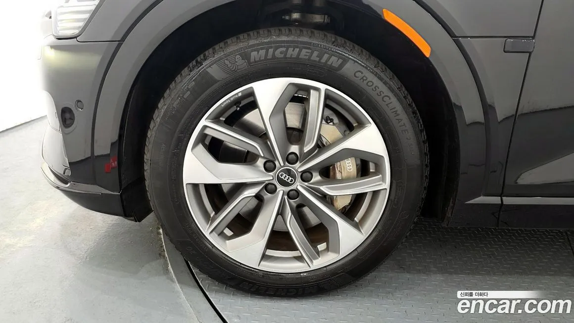 Audi e-tron 2022 из KR, фото 7