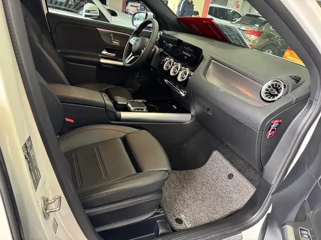 Mercedes-Benz GLA 2023 из CN, фото 8